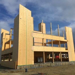 construction contemporaine en bois